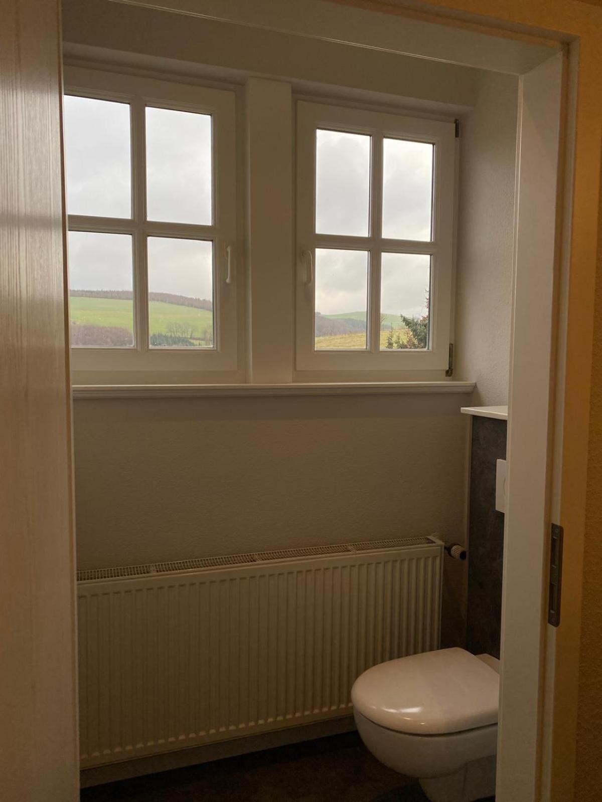 Villa Vahl Schmallenberg Buitenkant foto